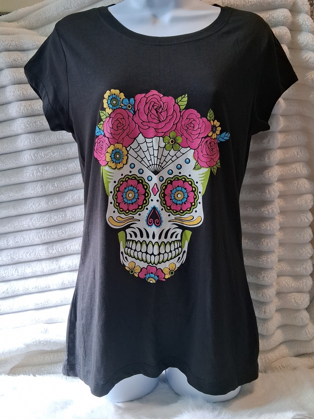 Wound Up Black Short-Sleeve Sugar Skull Floral Graphic Tee